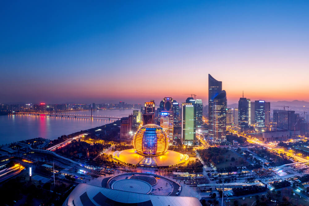 Teach in Hangzhou ESL teachers can visit all of China's sites and cities while teaching in Hangzhou, China